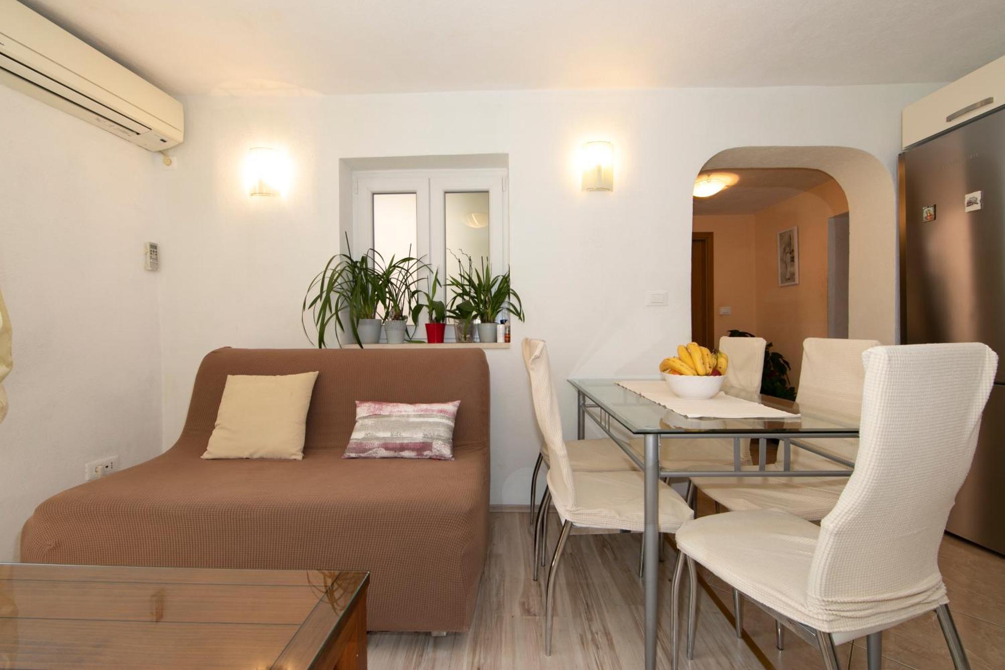 Apartmani Darinka Baška Voda Exteriér fotografie