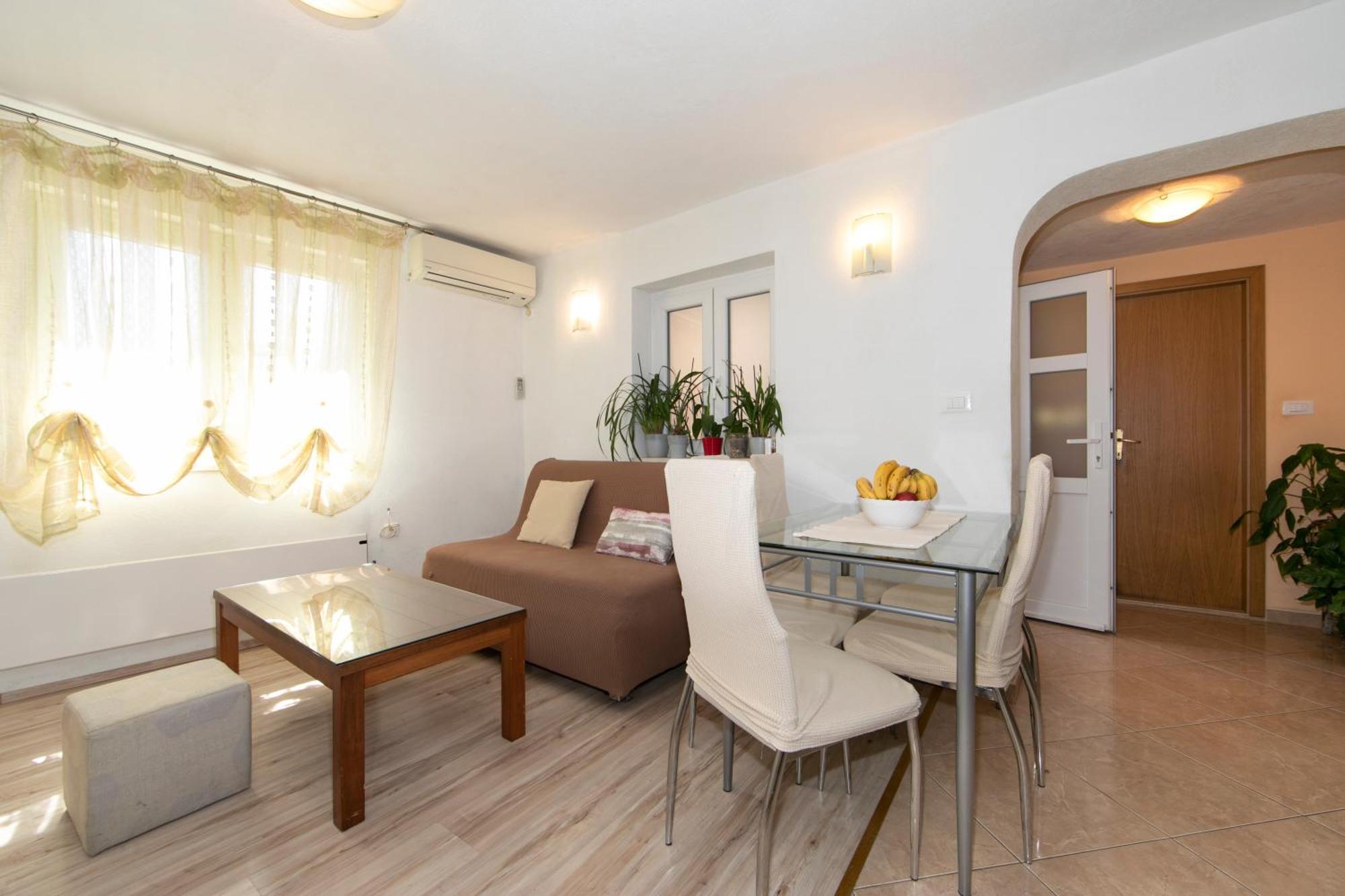 Apartmani Darinka Baška Voda Exteriér fotografie