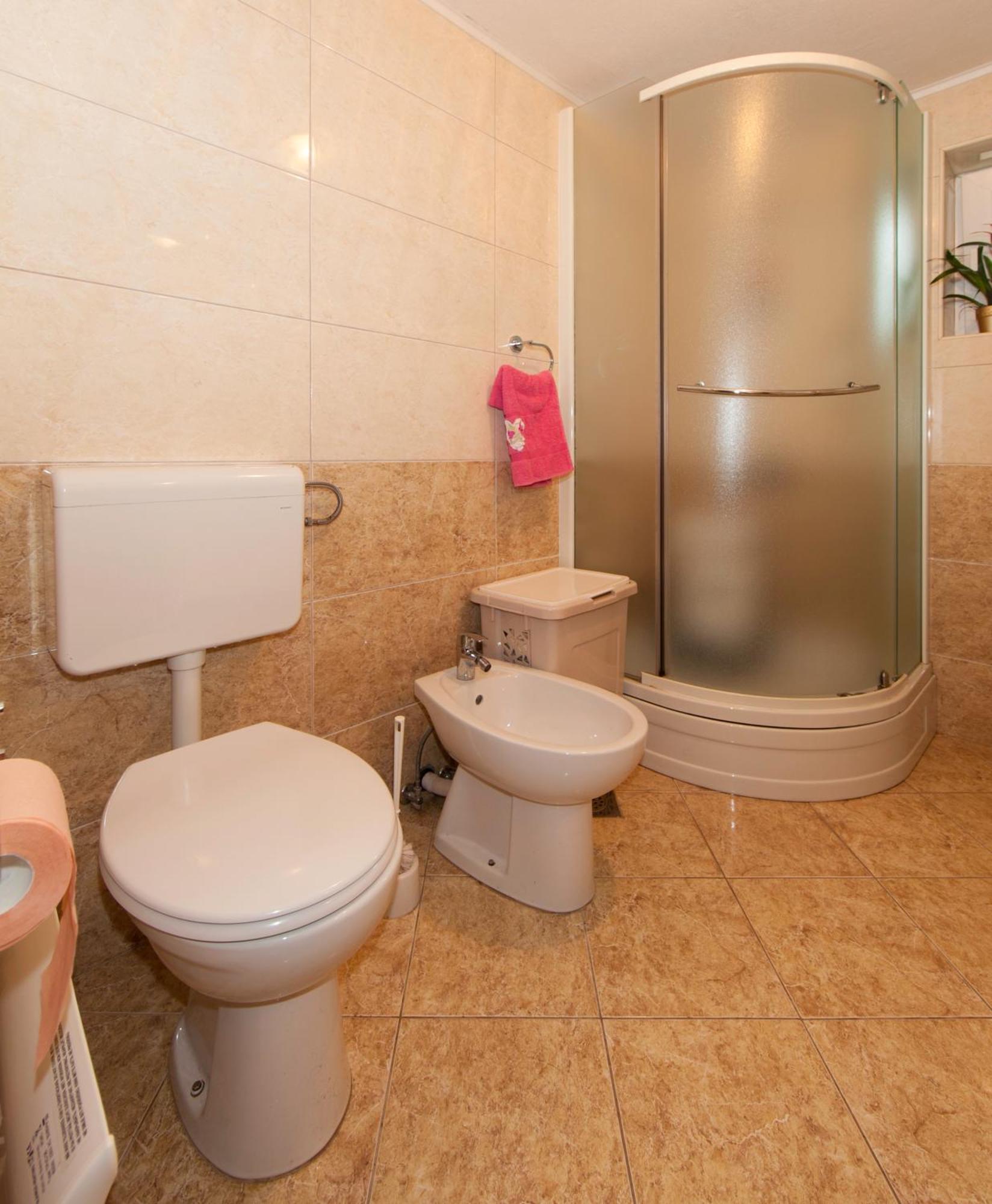 Apartmani Darinka Baška Voda Exteriér fotografie