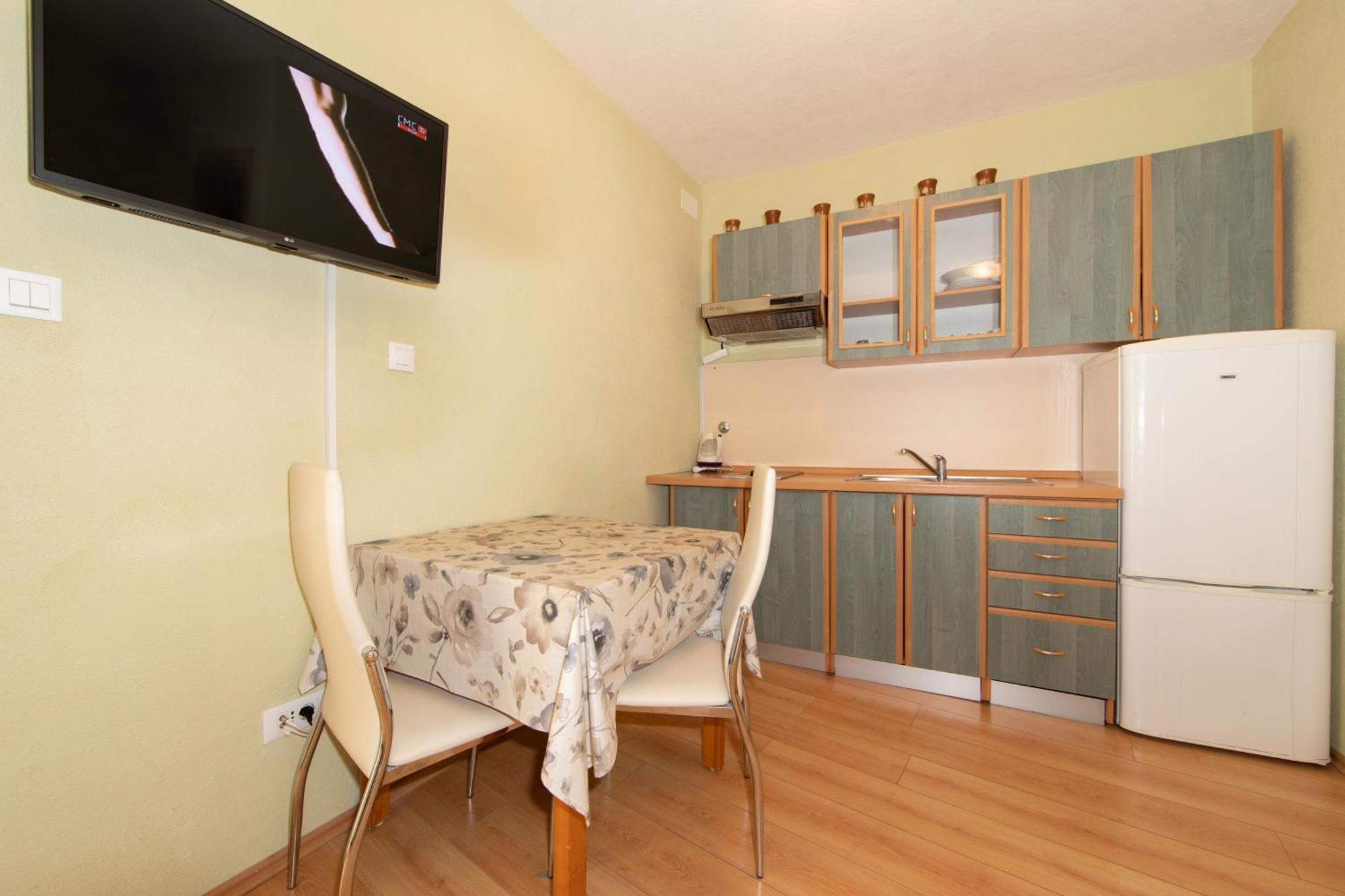 Apartmani Darinka Baška Voda Exteriér fotografie