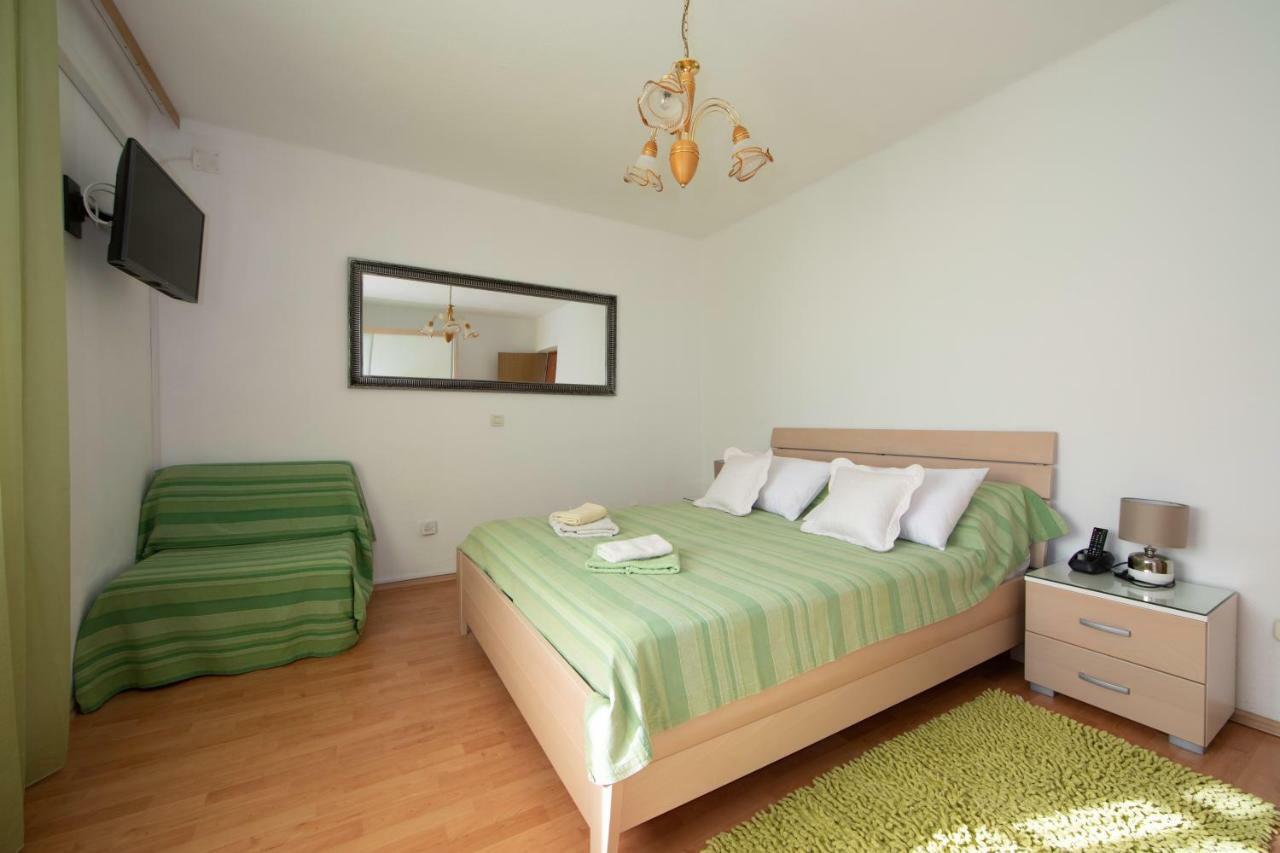 Apartmani Darinka Baška Voda Exteriér fotografie