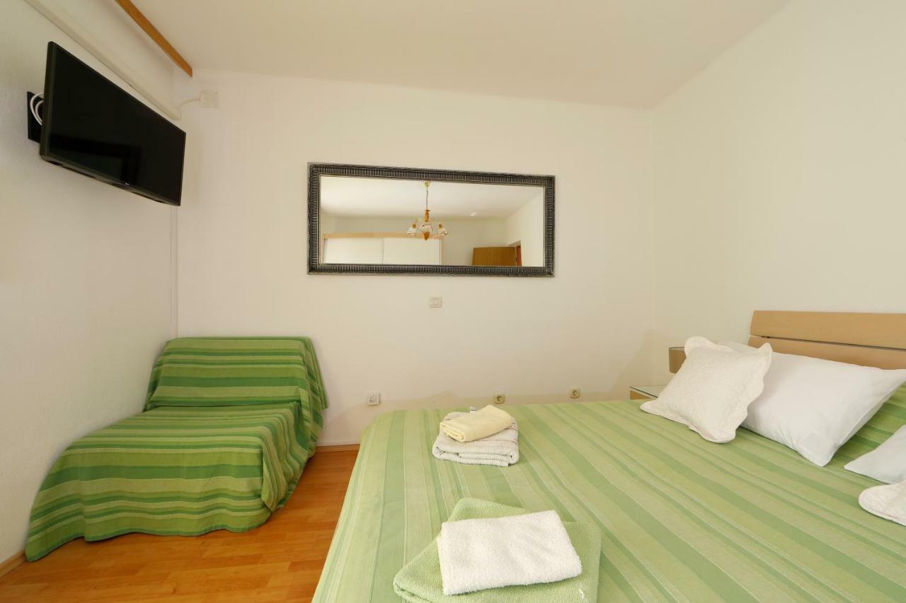 Apartmani Darinka Baška Voda Exteriér fotografie