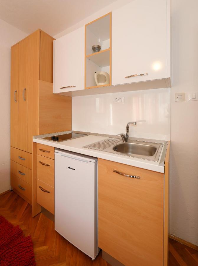 Apartmani Darinka Baška Voda Exteriér fotografie