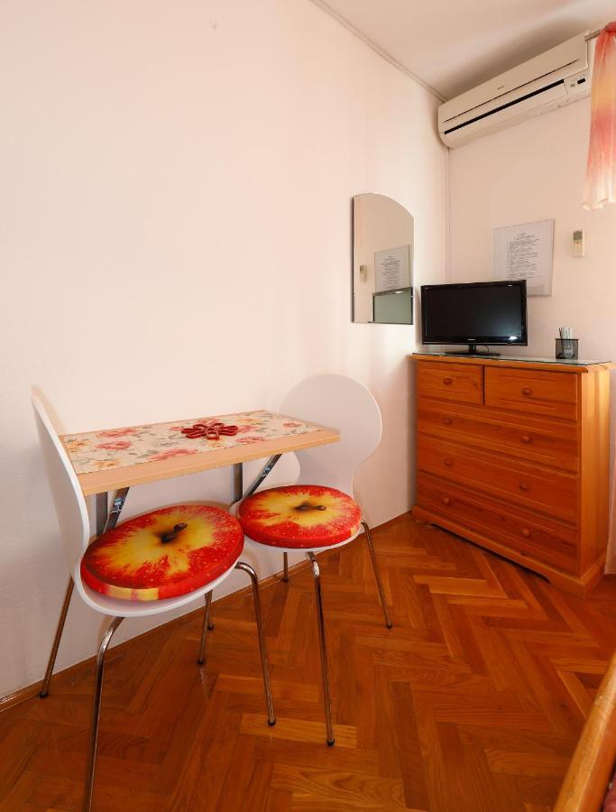 Apartmani Darinka Baška Voda Exteriér fotografie